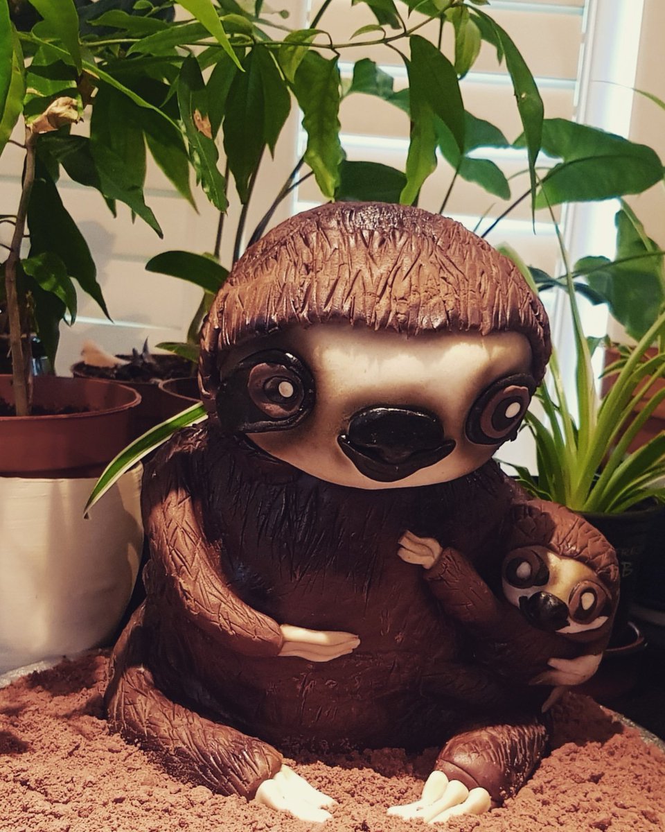 Rainy afternoon spent making a sloth cake with my sloth loving nephews. Creature Creator mould and step-by-step instructions by @MCreativeCakes