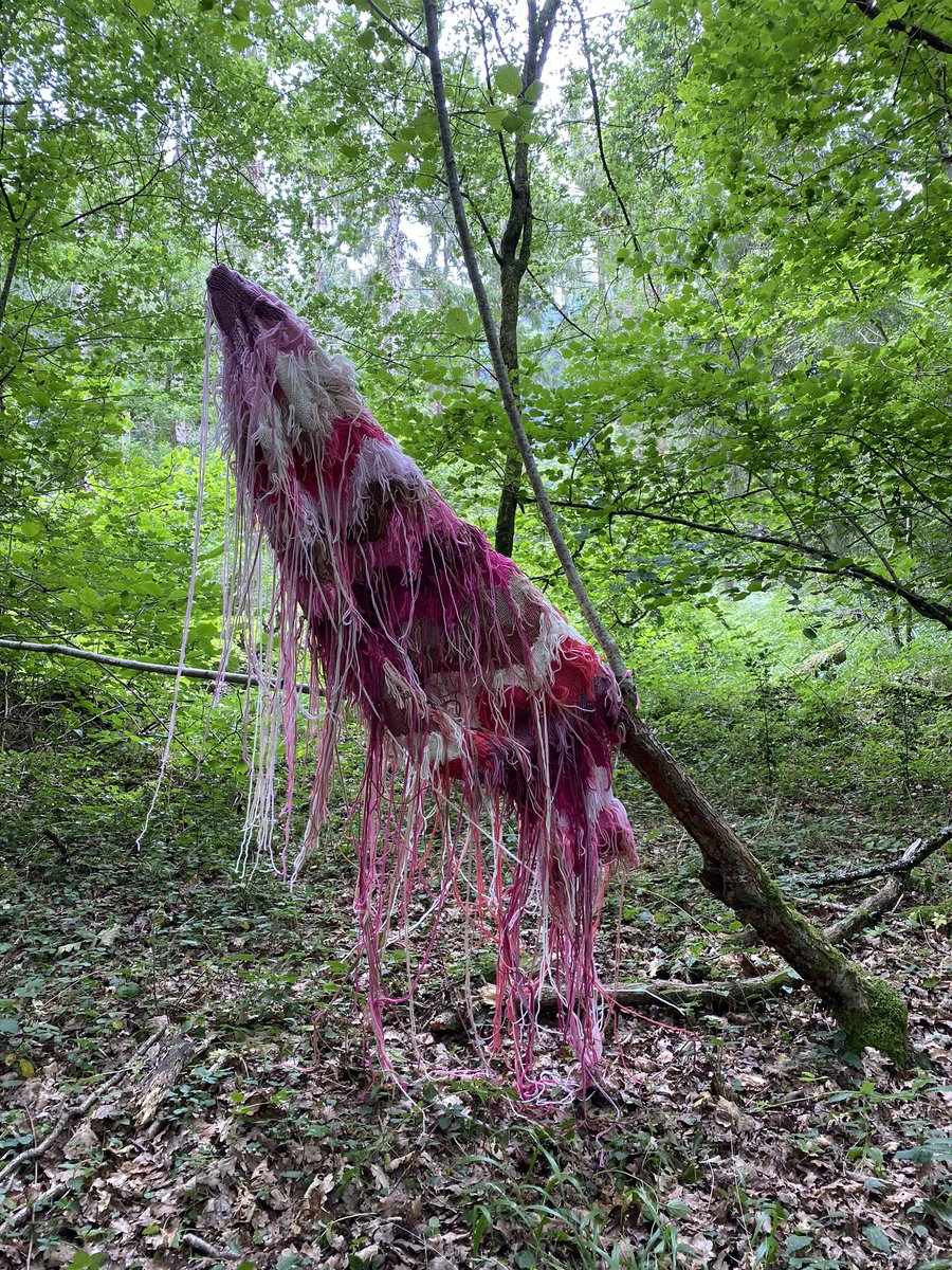 loubakerartist's tweet photo. ‘If you go down to the #woods today....’ #surprise #bodycocoon #cocoon #comfort #discomfort #private #public #knitting #sculpture #softsculpture #livingsculpture #matteroutofplace #marydouglas #uncanny #artinunexpectedplaces #mafineart #research #bathspastillmakes #performance https://t.co/LUcuJuWVVm