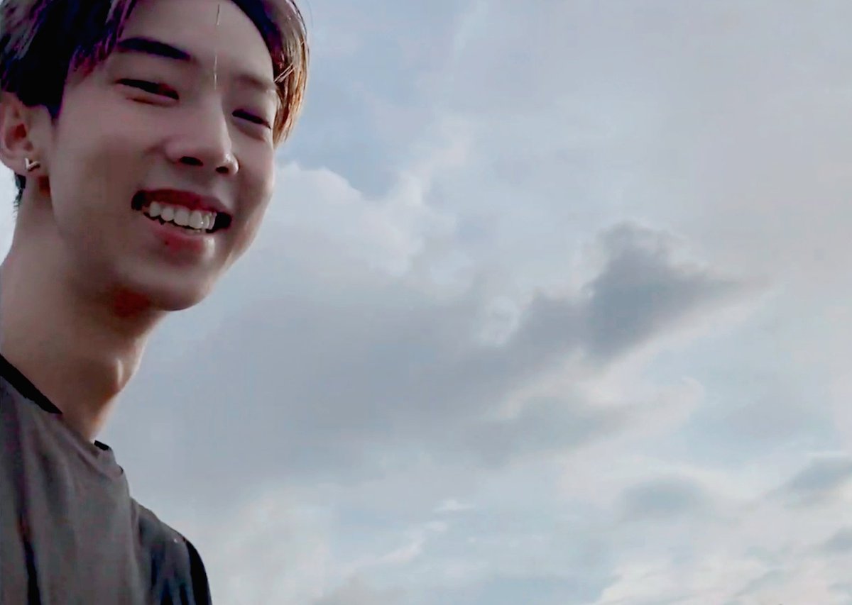 Waiiismylife's tweet photo. I like me better when I'm with you
I knew from the first time,
I'd stay for a long time 'cause
I like me better when I'm with you
#ไว้เจอกันในวันที่ฝนตก
#ssve https://t.co/GHHO4DqR8K