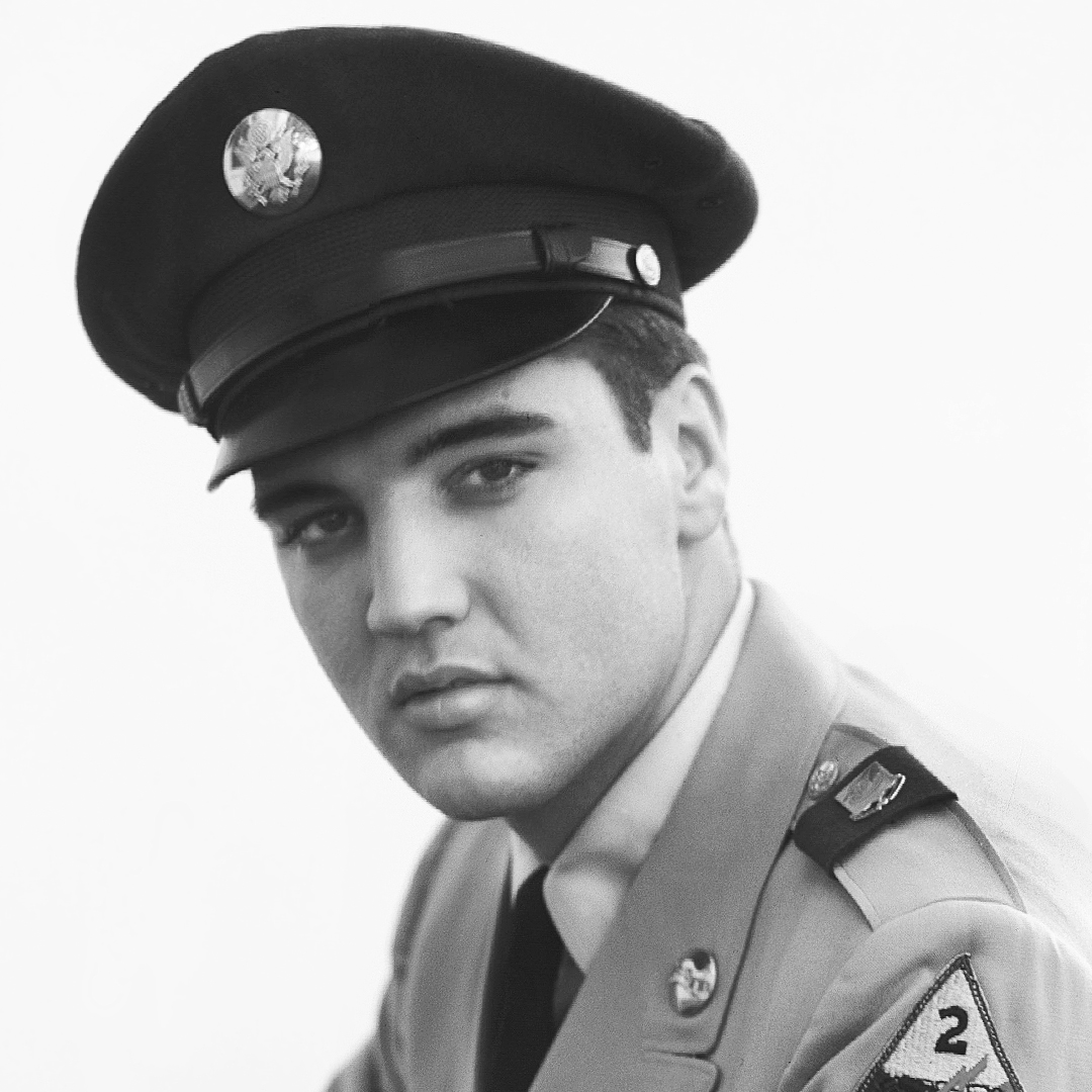 ElvisPresley's tweet photo. Happy 4th of July! 🇺🇸

#IndependenceDay #ElvisPresley #RockandRoll https://t.co/yCQStKbKhx