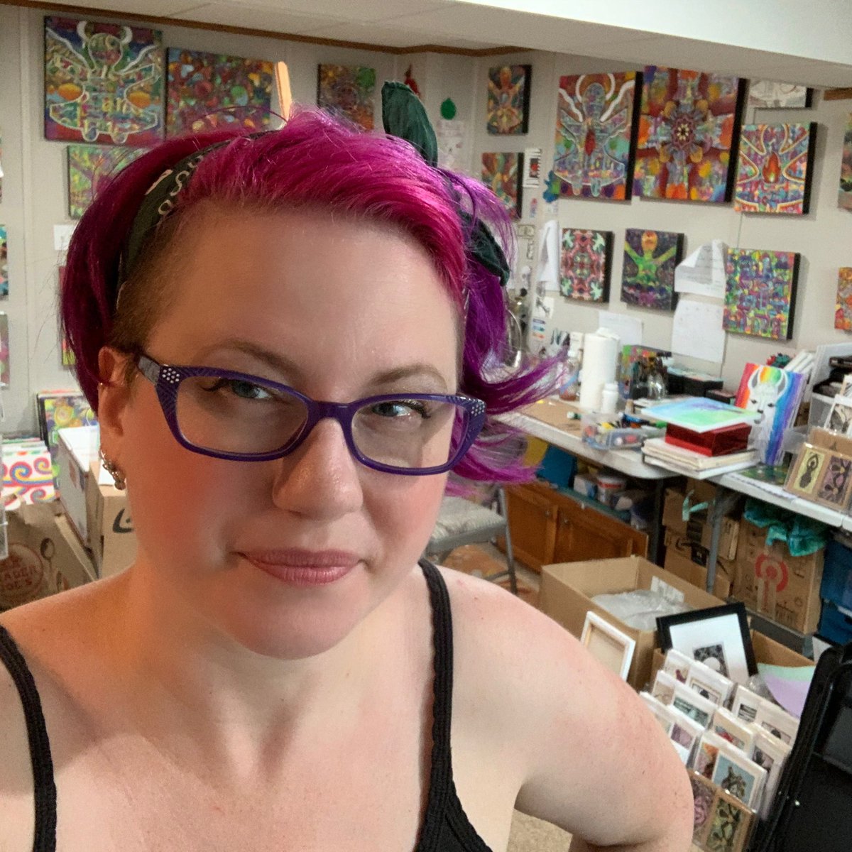 LisaKSalerno's tweet photo. Happy 4th from my happy place! Wishing everyone a safe and enjoyable weekend ๐บ๐ธโค๏ธ Also, Iโm in a goofy mood. Can you tell? ๐
#art #artist #artstudio #ineverstopworking https://t.co/EAbJ902CZx