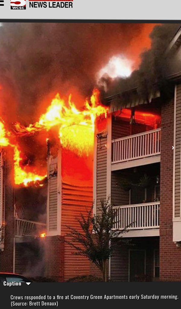 daniboug's tweet photo. My apartment burned down this morning and now myself and my one year lost everything. Any donation to help us start over is appreciated. Even a like or RT or to share is helpful!
https://t.co/6Wv6wmgTY6 https://t.co/NL7eUYRUoN