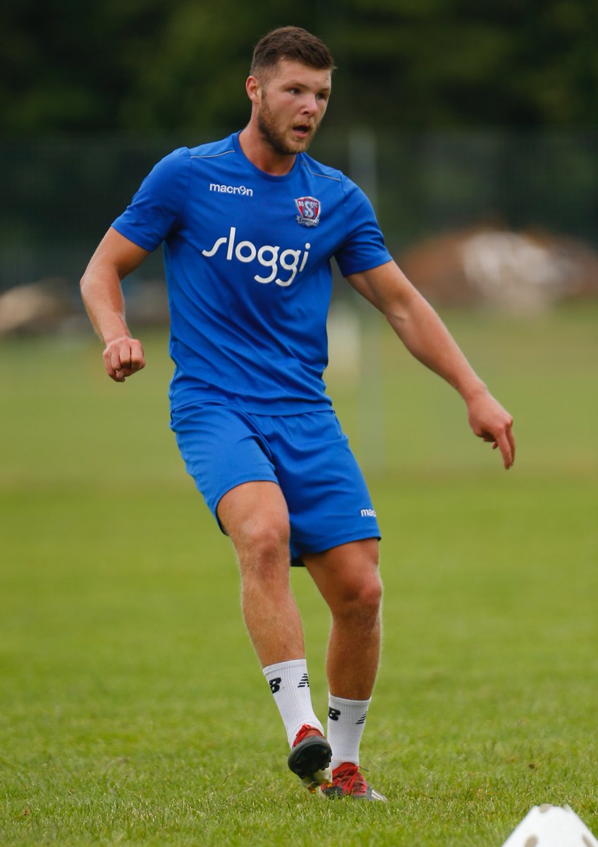 Mat Liddard training today <a href="/matliddiard/">mathew liddiard</a> <a href="/AthEliteSport/">AthElite Sports</a> <a href="/SupermarineFC/">Swindon Supermarine</a> @SwindonSuperma1 <a href="/JoshBarclay9/">Josh Barclay</a>