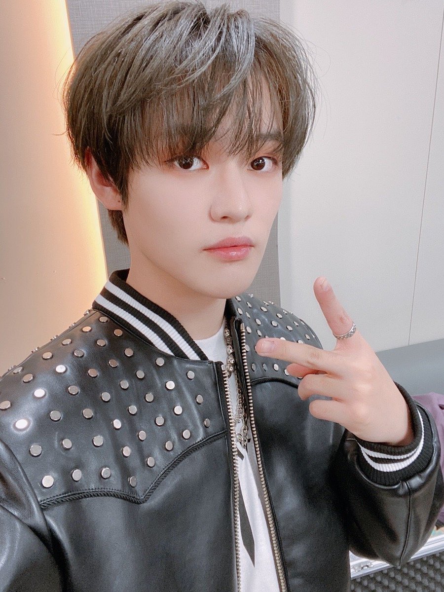 hwavictorian's tweet photo. SM CARALHO FAZ O MÍNIMO PELOS SEUS ARTISTAS!!!
#PROTECTCHENLE #PROTECT_JISUNG #PROTECT_CHENLE #SMPROTECTCHEN https://t.co/YQfUY5V5QN