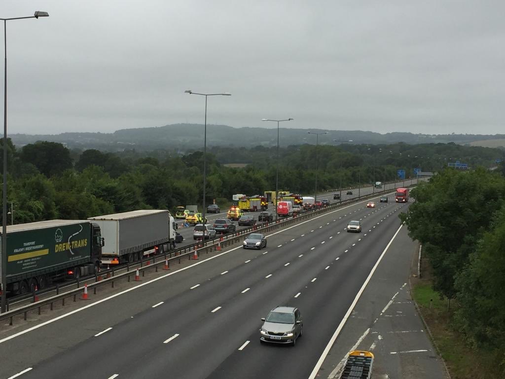 Road2Adventures's tweet photo. M25 clockwise junction 6-7 one car has left the road &amp; is down the verge as well as a van on its side blocking lanes 2 &amp; 3. Emergency services in attendance. #m25 #m25accident #m25crash https://t.co/Bu3hodreth