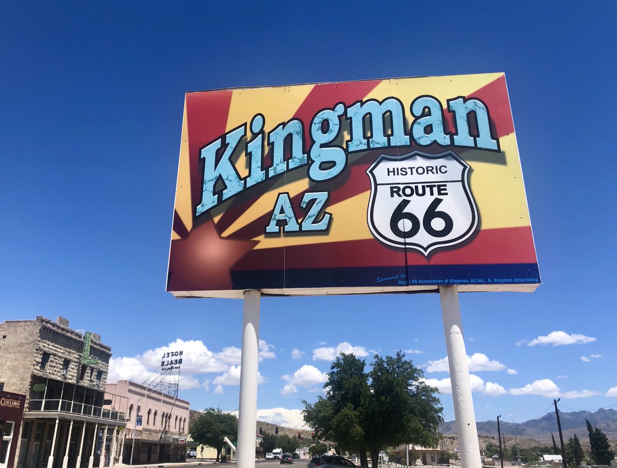NearAndFarAZ's tweet photo. A few scenes from the #MotherRoad for #July4 β€οΈπ€π
#Happy4thofJuly!
#Roadtrip #Route66 @route66news @gokingman #HackberryAZ #KingmanAZ @ViistArizona #ArizonaRoadTrip https://t.co/ClaQs41ygG