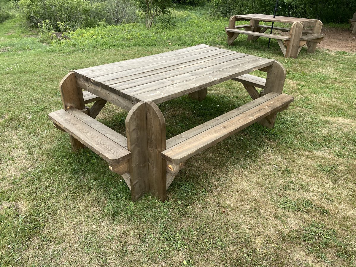 tristandyer's tweet photo. Had another awesome meal at The Full Nelson in Milford. Philly poutine today, it was delicious. Trudy’s burger looks delicious, and the one I had last week was killer. Cool picnic tables too. https://t.co/a2jBHk6HC5