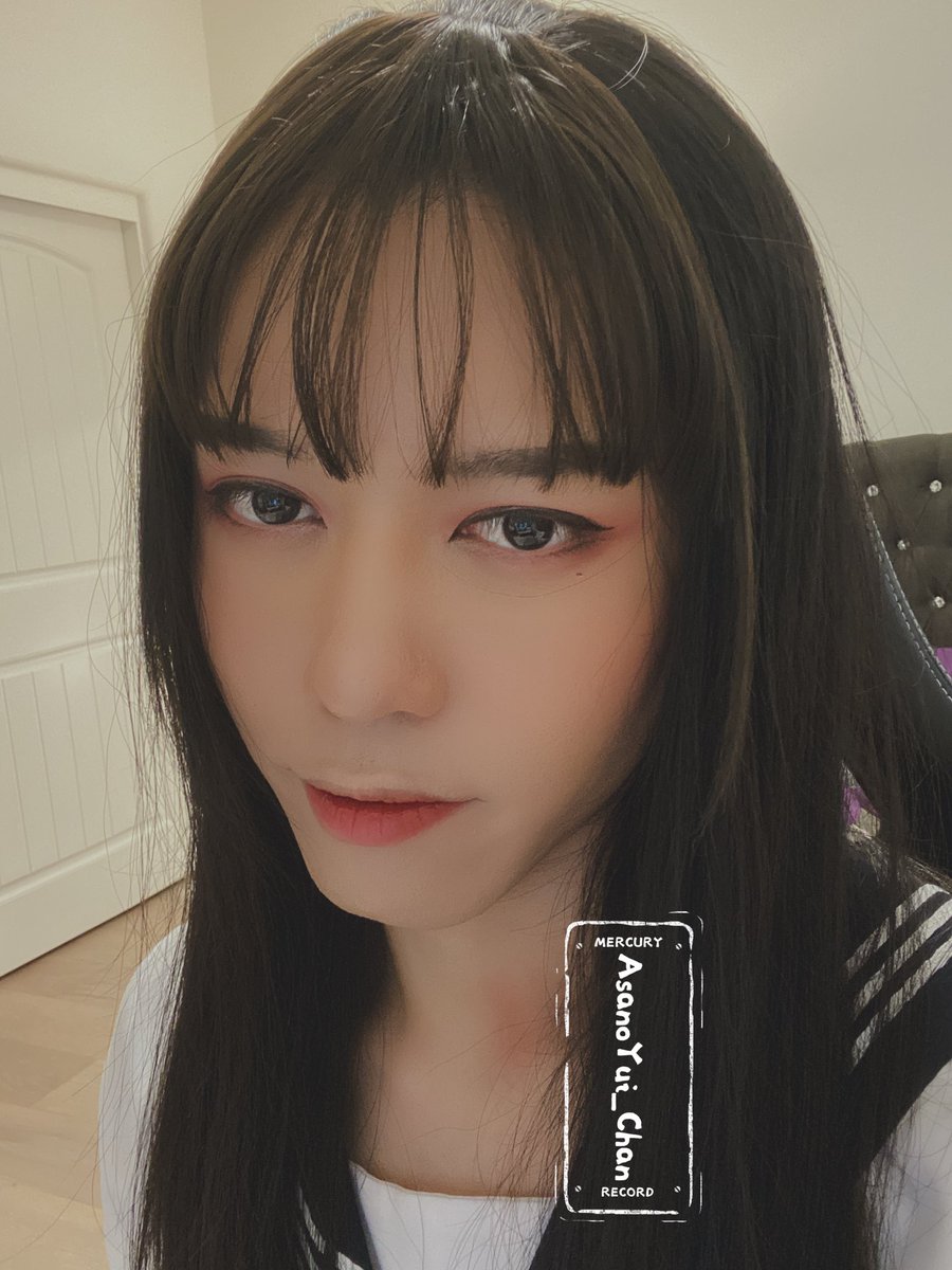 Asanoyui Chan 富江仿妆 失败 眉毛没修没法画得很细 没有双眼皮贴张开眼睛眼线就盖住了 口红色号大概不对 Asanoyui Chan 富江仿妆 失败 眉毛没修没法画得很细 没有双眼皮贴张开眼睛眼线就盖住了 口红色号大概不对