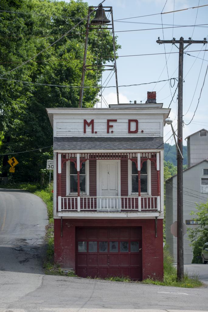 dergron's tweet photo. The old Meshoppen fire station.... #Meshoppen #meshoppenpa #firestation https://t.co/QLZEDvEOrM
