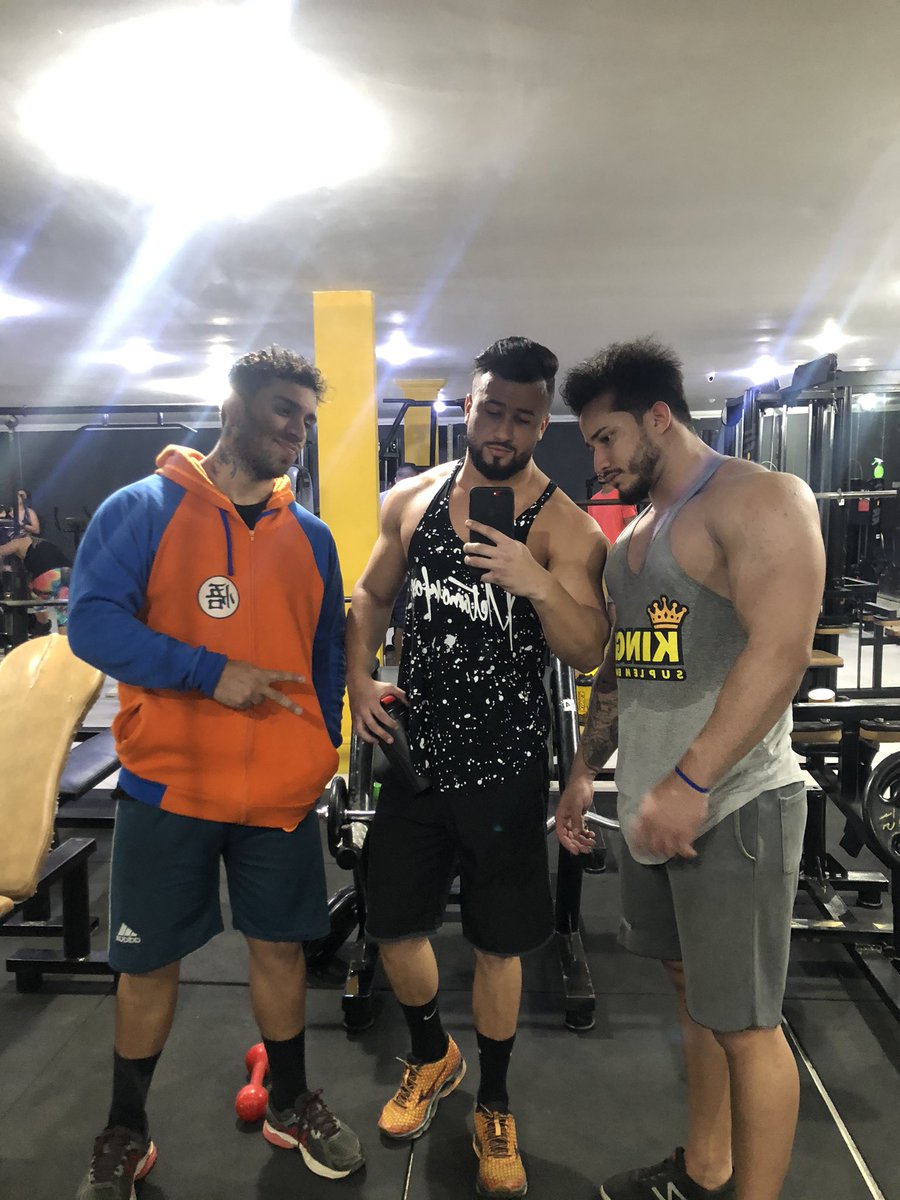 ribeiirohiago's tweet photo. Sábado teve
#antesedepois #mudança #wellnesscoach
#sixpackfemmes #cutting #strom #fiqueemcasa #followforfollowback #sdv #fitnessmotivation #vemmonstrovem #bodybuildingmotivation #nopainnogains #13memo #fikamonstro #musclemodel #esmagaquecresce #fikagrandeporra #bodybuilding https://t.co/q80jcWM1vj