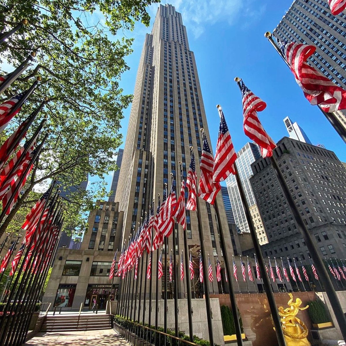 Rockefeller Center tweet media