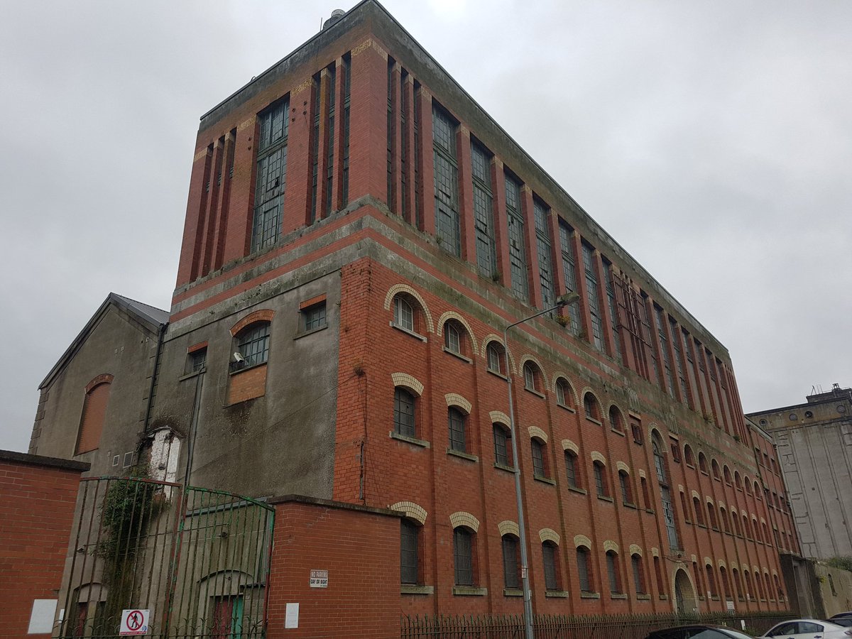 you need to go up close to the abandoned  @Odlums_Ireland factory to really appreciate it's beauty & character, 1890s, be an amazing arts, music, cultural, creative, food venue for all & affordable homes  @corkcitycouncil  #socialcrime  #programmeforgovernment  #homeless  #inequality