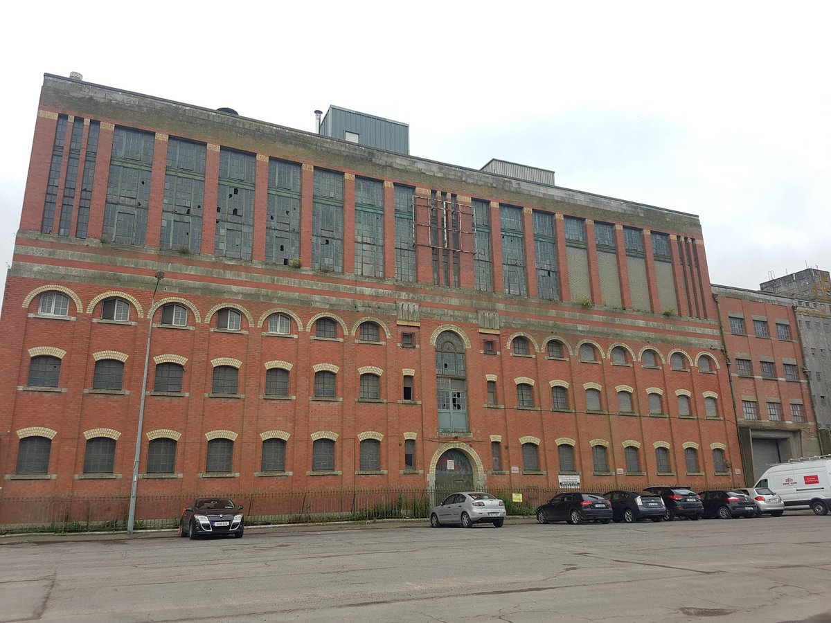 you need to go up close to the abandoned  @Odlums_Ireland factory to really appreciate it's beauty & character, 1890s, be an amazing arts, music, cultural, creative, food venue for all & affordable homes  @corkcitycouncil  #socialcrime  #programmeforgovernment  #homeless  #inequality