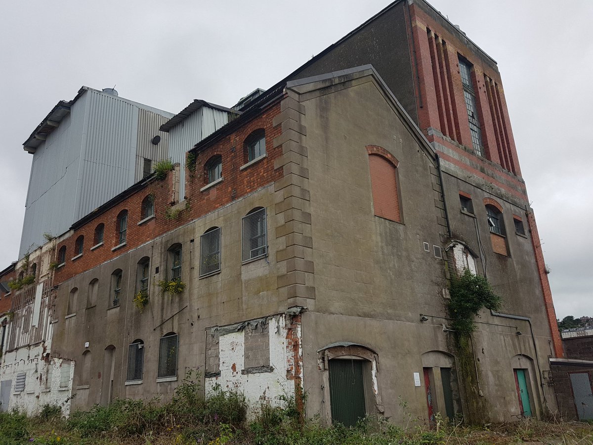 you need to go up close to the abandoned  @Odlums_Ireland factory to really appreciate it's beauty & character, 1890s, be an amazing arts, music, cultural, creative, food venue for all & affordable homes  @corkcitycouncil  #socialcrime  #programmeforgovernment  #homeless  #inequality