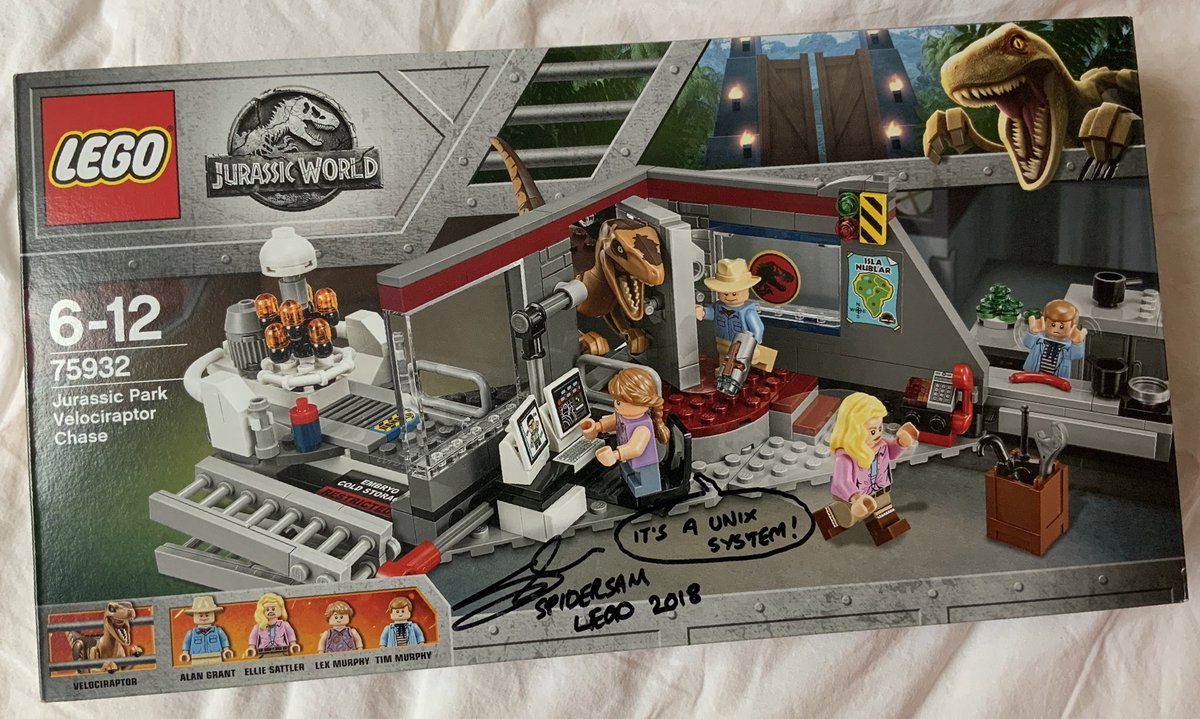 olivercgoetz's tweet photo. Coming across some treasures while searching through heaps of unopened #LEGO sets to find the Technic Bugatti I finally decided to build.
@Spider_Sam_LEGO signed this set two years ago for me on the Inside Tour. Didn’t have the heart to open it.
@LEGO_Group #LIT2018 https://t.co/xgZZH89lHO