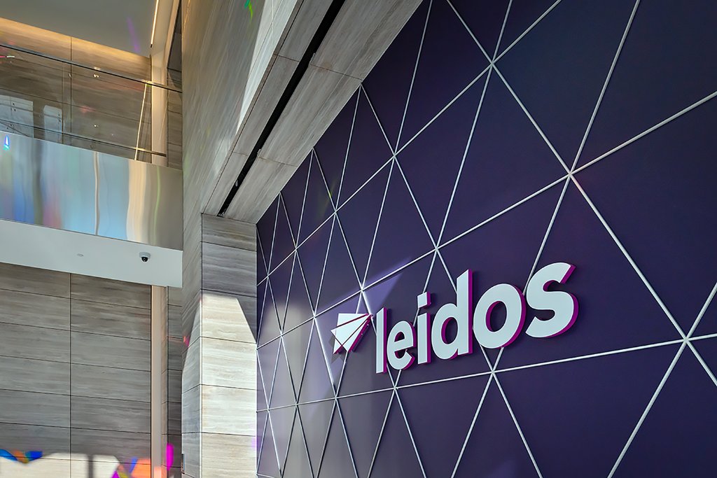 Leidos (@LeidosInc) on Twitter photo 2020-07-04 17:00:02 The @HiringOurHeroes fellowship program pairs active duty #military members with mentors to ease the transition to the civilian workforce. Learn about how you can get involved with the program π ms.spr.ly/6014TlxZe The @HiringOurHeroes fellowship program pairs active duty #military members with mentors to ease the transition to the civilian workforce. Learn about how you can get involved with the program π ms.spr.ly/6014TlxZe