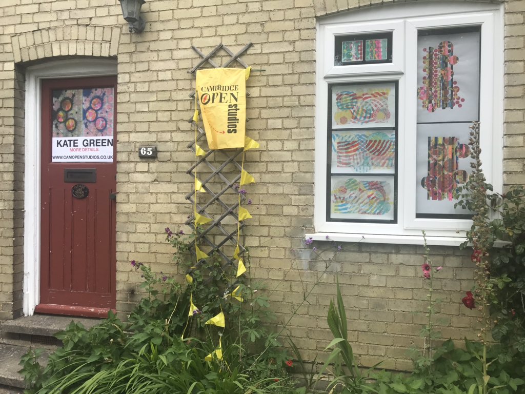 KateGreenART's tweet photo. Cambridge Open Windows has arrived! I’m so thrilled to see a little idea a few weeks back now become 100s of windows across Cambridge (and beyond) filled with art!
And here are mine!
Go to https://t.co/W47kPTSIZ7 to download maps to find the art in your neighbourhood! #cosart2020 https://t.co/KjEh7CD2tM