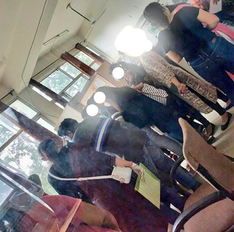 sourabhkapoor_'s tweet photo. Punjab Govt. Murdabad..
@capt_amarinder and Choti Congress(NSUI) should stop playing with the future of students, #bfuhs VC acting on the direction of the Punjab govt. and the government should clear its stand? Where is the social distance in Campuses? https://t.co/8hPiF4diL8