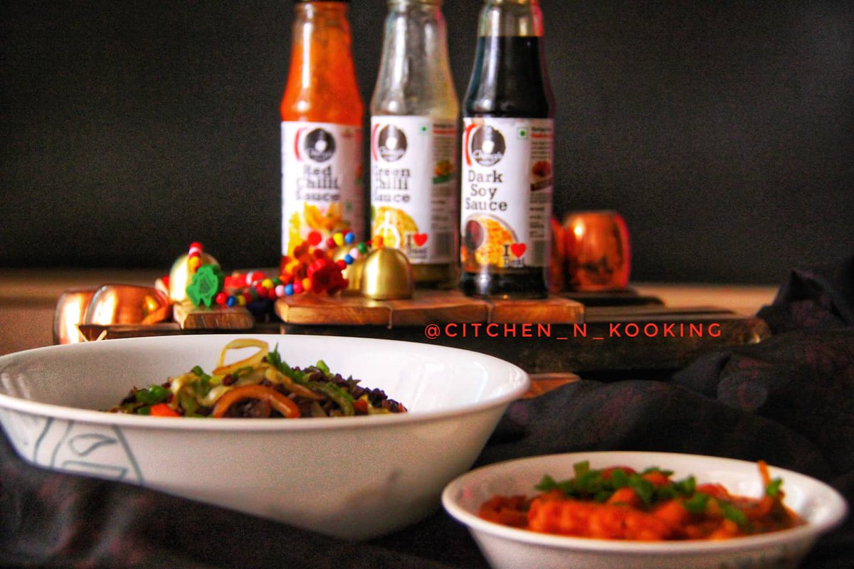 CitchennKooking's tweet photo. White fried rice? Nah too boring now. What abt a Black Fried rice? Ever made this? Try out for yourself and why not if its something so tasty and healthy at the same time.Check the recipe at below link and do follow my handle there 🙃
https://t.co/vUGLpPtGzN 
#SaturdayMotivation https://t.co/mVdr3Ecc1K