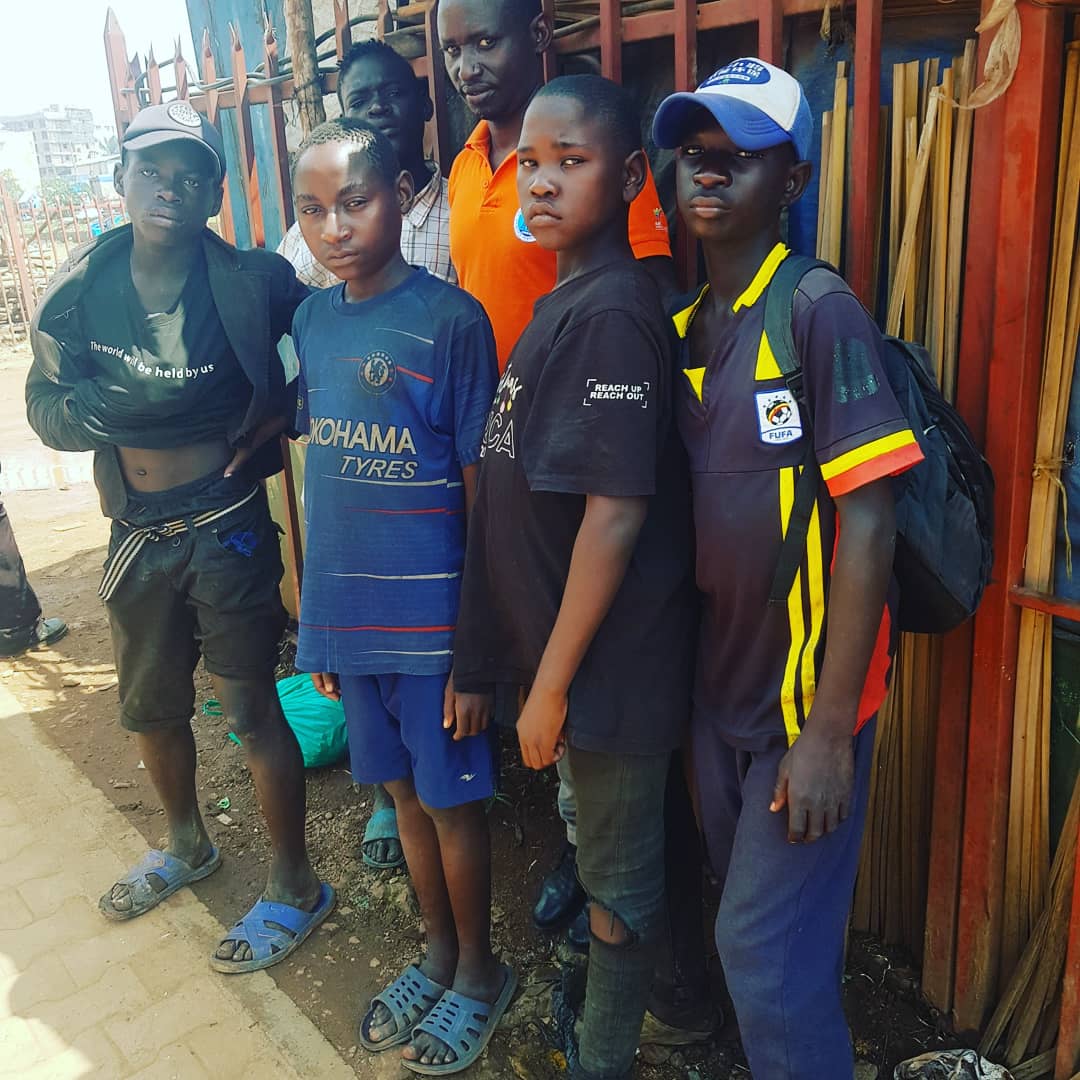 We4VChildren's tweet photo. Hebrews 13:16, " Do not forget to do well &amp; to help one another, because these are sacrifices that please God." https://t.co/bQYoaQHIel