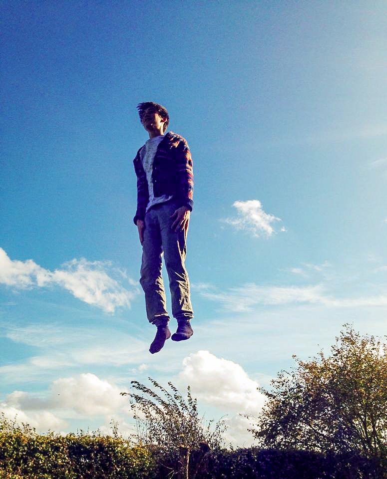 jacobcollier's tweet photo. Leviosa? https://t.co/EeZX8ZmYzM