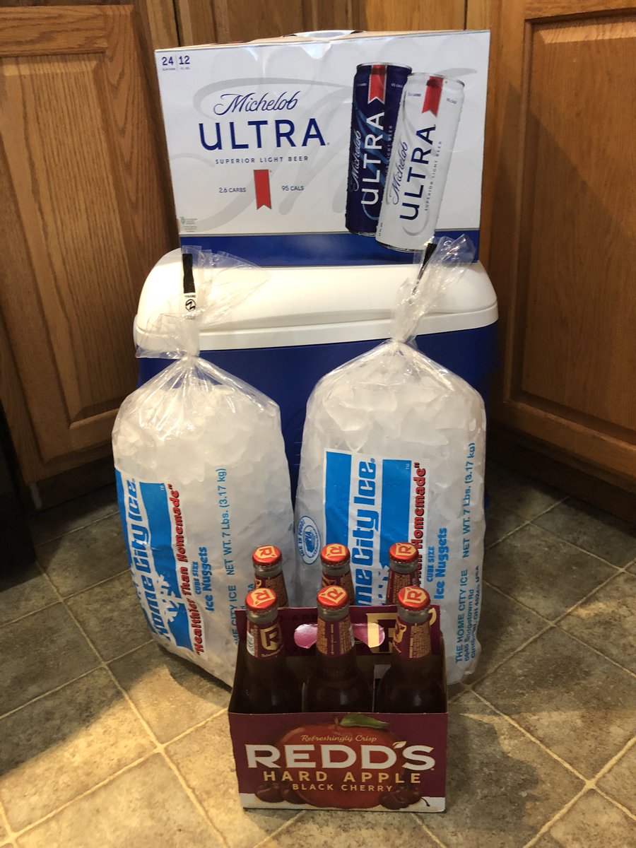 ROCKofRYAN's tweet photo. Beer✔️
Ice✔️
Food✔️
Explosives✔️
Friends/Family✔️
Freedom✔️

HAPPY 4TH OF JULY! https://t.co/6BGJCGkY6S