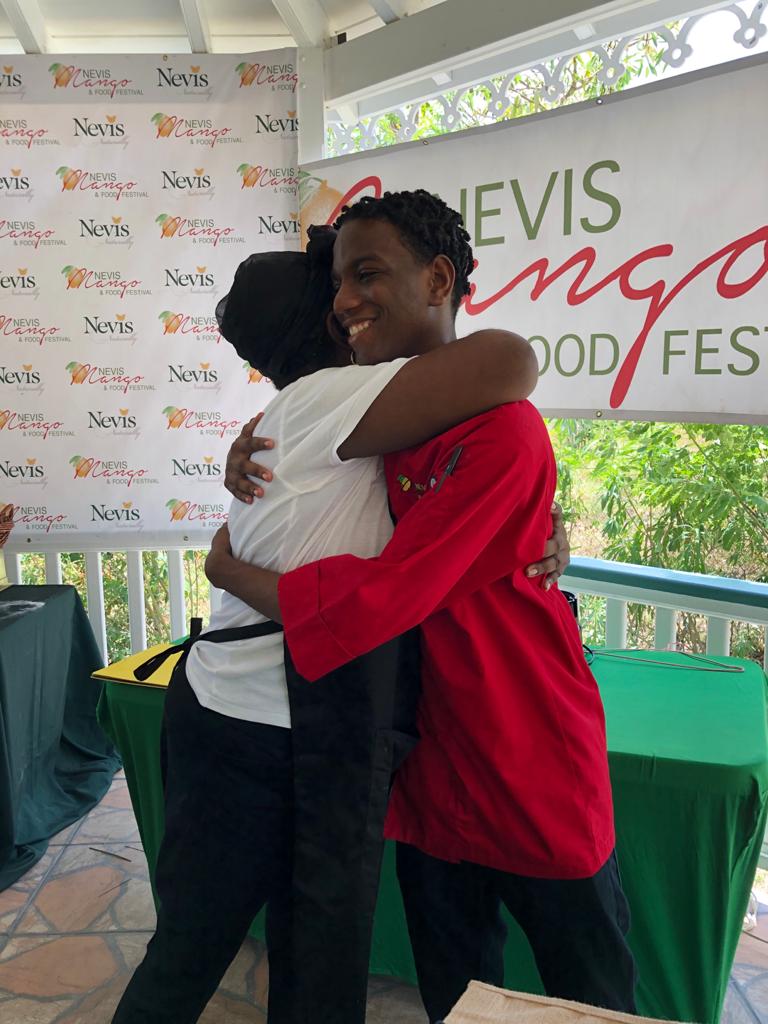 SpongeMarketing's tweet image. Congratulations to Chef Wentworth Smithen and cooking partner, his Mother, for winning the mango cooking competition! Well done! 🥳
@NevisNaturally @nevismangofest #nevisnaturally #mangofest #cookingcompetition