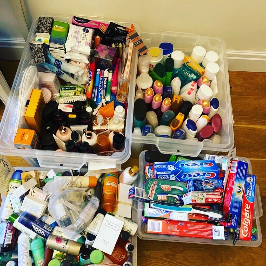 PatientCarePack's tweet photo. Thank you for all the donations today - we had an amazing response from the local community and @HillingdonMayor @Hillingdon donated too! We'll be making lots more #patientcarepacks that will be going to @LNWH_NHS If you can help contact @katherinedan80 &amp; @karenkeogh68 https://t.co/0keJx3VHqC