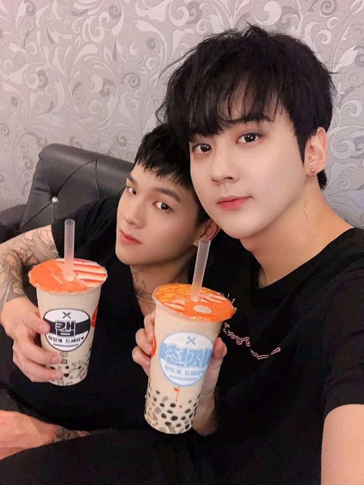 Bangel_loxar's tweet photo. #CAPJI #TEENTOP #TEEN10P #TEENTOP_10 https://t.co/Br9UWHmY5s