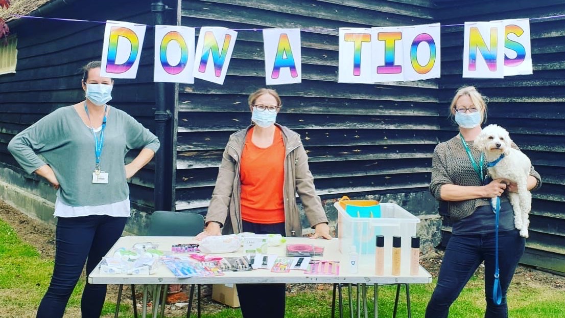 PatientCarePack's tweet photo. Thank you for all the donations today - we had an amazing response from the local community and @HillingdonMayor @Hillingdon donated too! We'll be making lots more #patientcarepacks that will be going to @LNWH_NHS If you can help contact @katherinedan80 &amp; @karenkeogh68 https://t.co/0keJx3VHqC