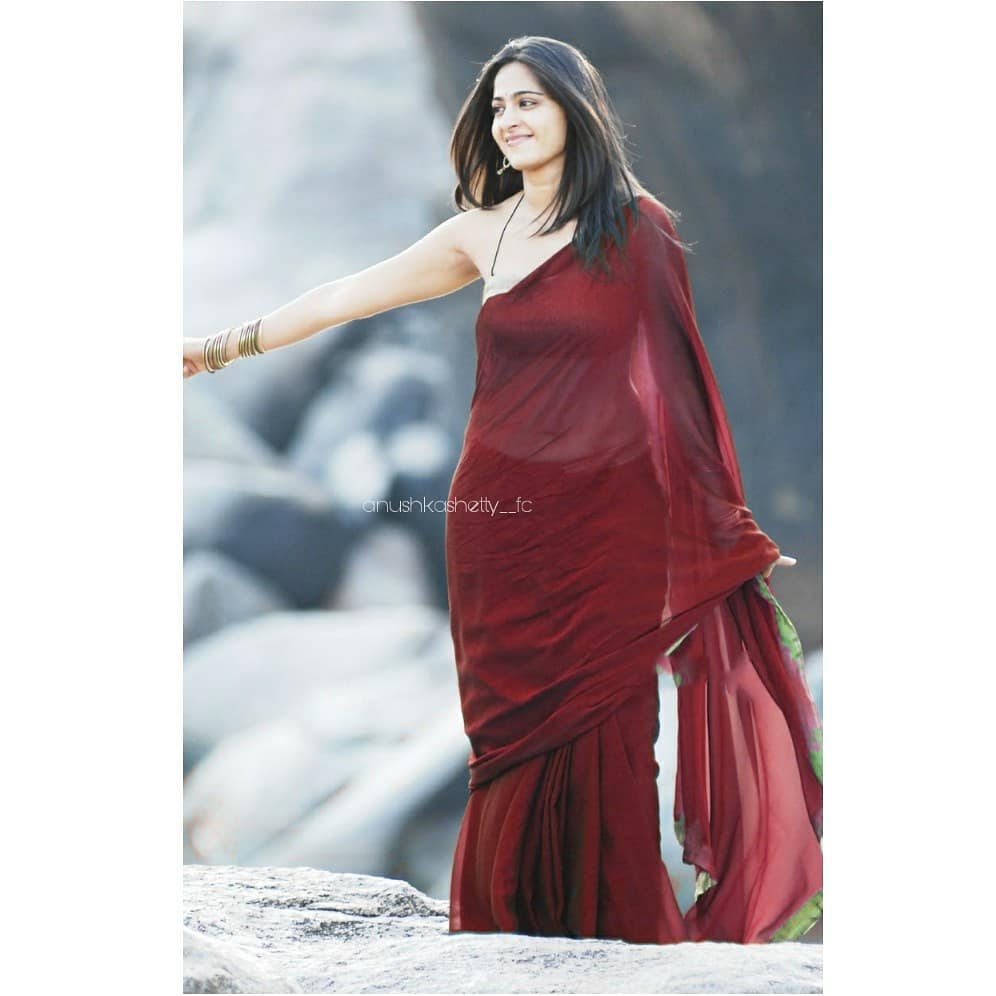 Anushka Shetty Actress photo,image,pics and stills - # 411460