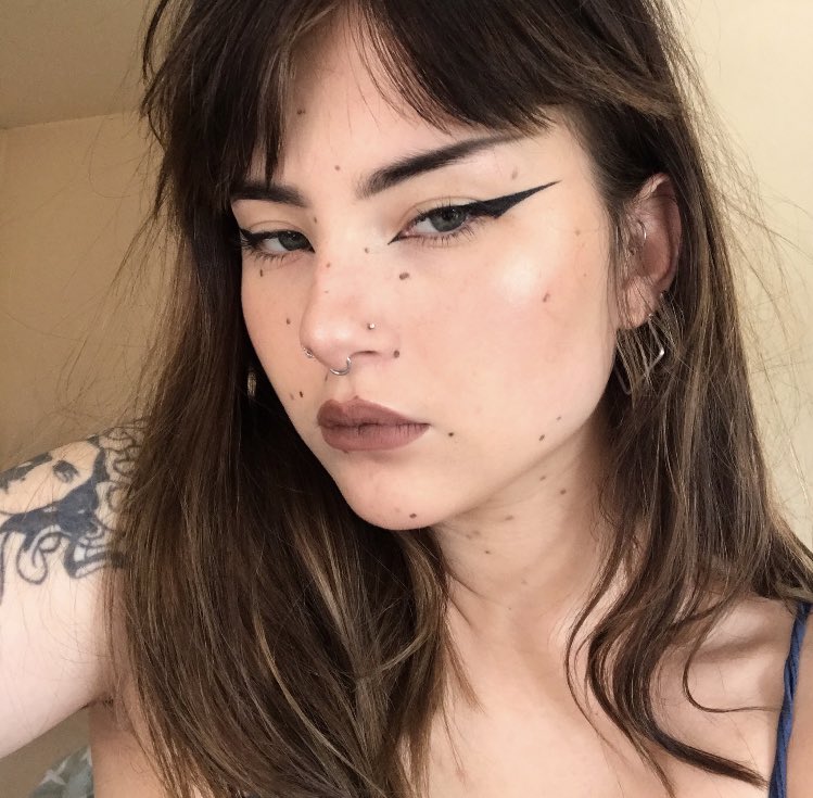 2 petits dessins inspirés des trop jolies <a href="/TheUlouh/">𝐒𝐰𝐞𝐞𝐭 𝐍𝐞𝐩𝐭𝐮𝐧𝐞 ✨</a> et <a href="/croi2boi/">kitty for money</a> ✨🌸❤️

#artshare 

#RT apprécies ❤️