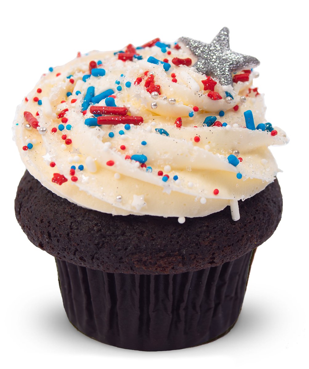trophycupcakes's tweet photo. We're OPEN @UVillage,  Wallingford Center,  and @TheBravern are stocked with Blueberry Pie cupcakes, Vanilla Berry, all your fave flavors with red, white and blue sprinkles, macarons and even SPARKLERS. Don your mask and pop in (UV and Bravern open till 5pm, Wallingford till 4). https://t.co/oAd7izl3xK