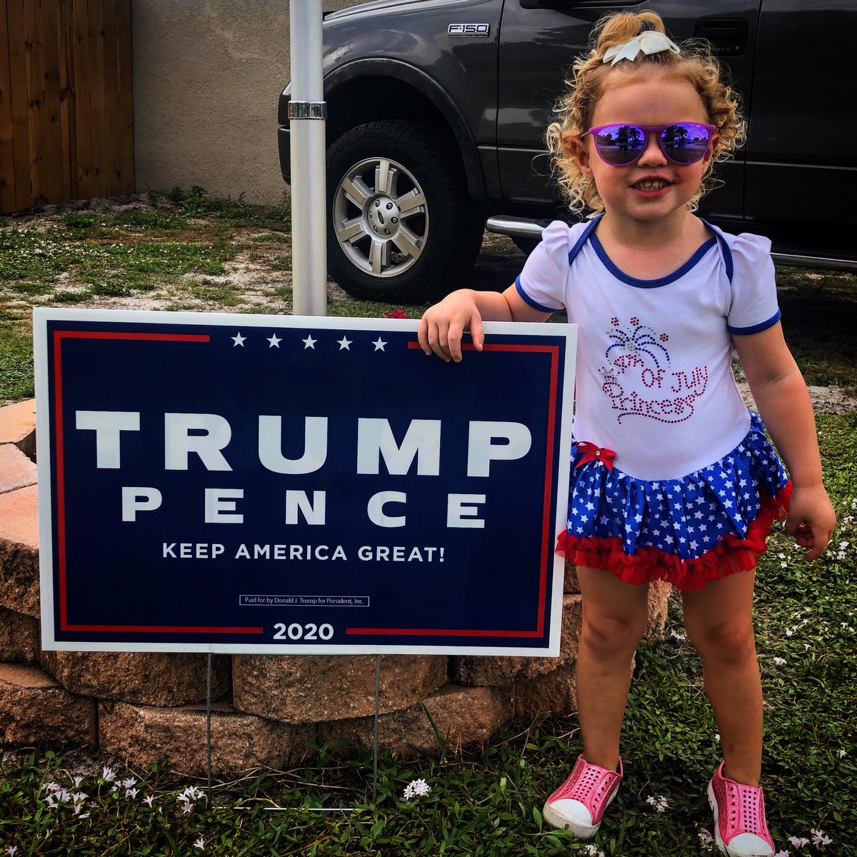 RedStateOps's tweet photo. Always awesome running into Bigly  Supporters!! #RaisedRight #LeadRight #NWOA #Jully4th #TeamBrevard #Teami4 #cat5calvery https://t.co/qGNPp36unj