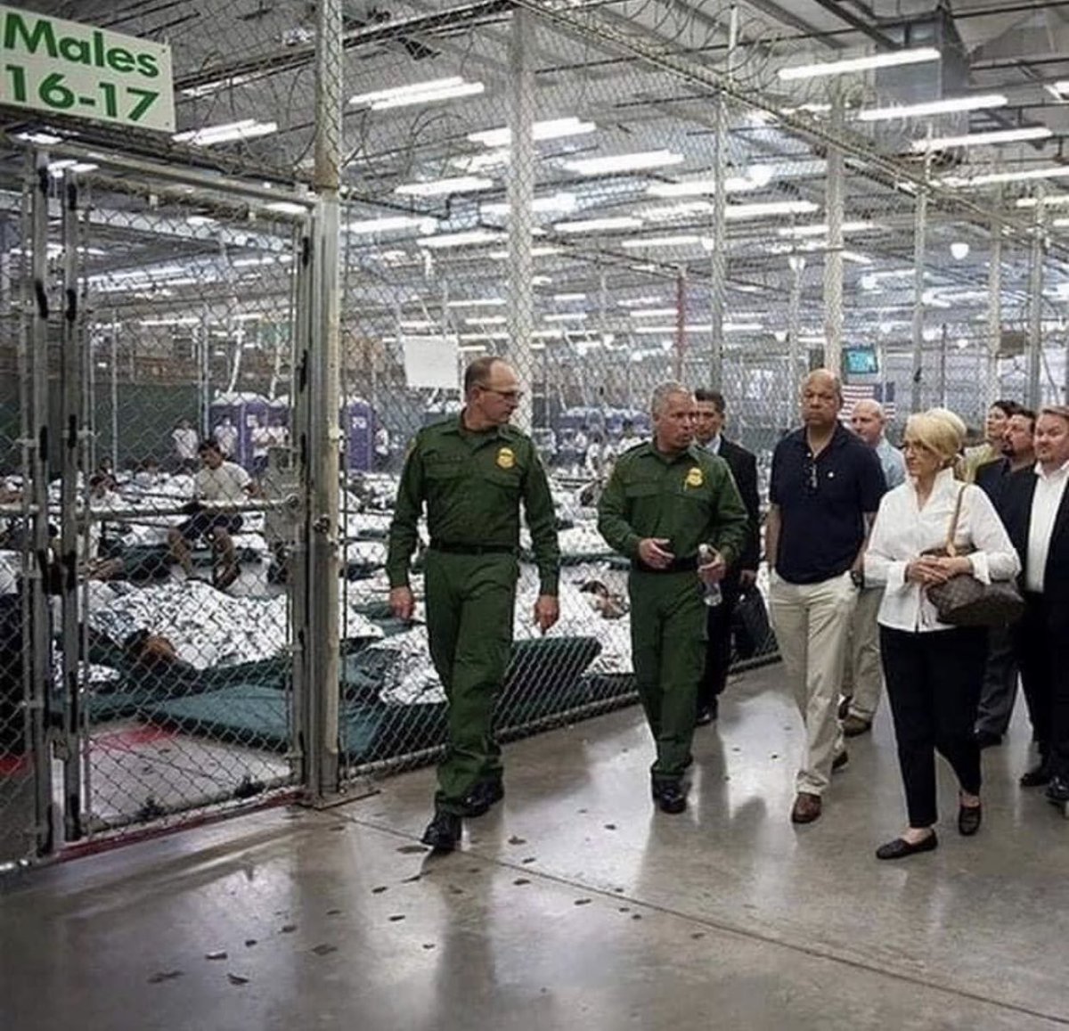 "Land of the free "Yeah let's just forget the fact that people are in cages ;)  #WhatAreYouCelebrating  #ice
