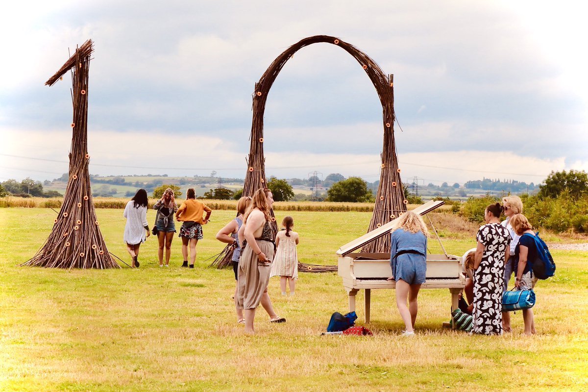 DashboardImage's tweet photo. Glorious 10 Years βοΈπΆππΊπΊπ @barnonthefarm
#BOTF #Music #Summer #Festival #Farm #BarnontheFarm #Piano #DashboardImage #Photography https://t.co/ZA3sP5dwdI