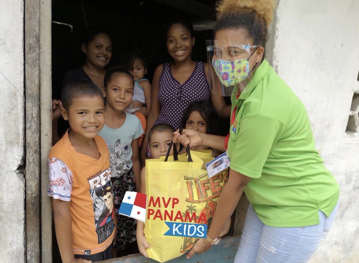 MaribelTax's tweet photo. Real Happiness Comes from Helping Someone Else! https://t.co/fmZPVXGowD Your DONATION will provide Food to Kids like the one in the Picture. Happy 4th 🇺🇸😀 https://t.co/8nlv92zlub