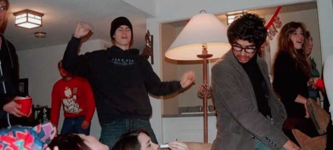 moviedob826's tweet photo. fetus dylan o'brien to bless your timeline https://t.co/NZpp4QSZcL