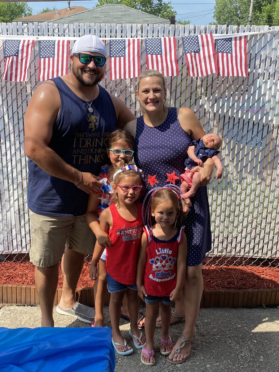 MrsBazian's tweet photo. Happy 4th of July!! https://t.co/3TipXqGEm3