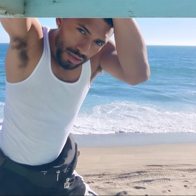 #NewProfilePic 😛 https://t.co/8EKnw0FA3j<a href="/tag/newprofilepic"class="tags">#NewProfilePic</a>