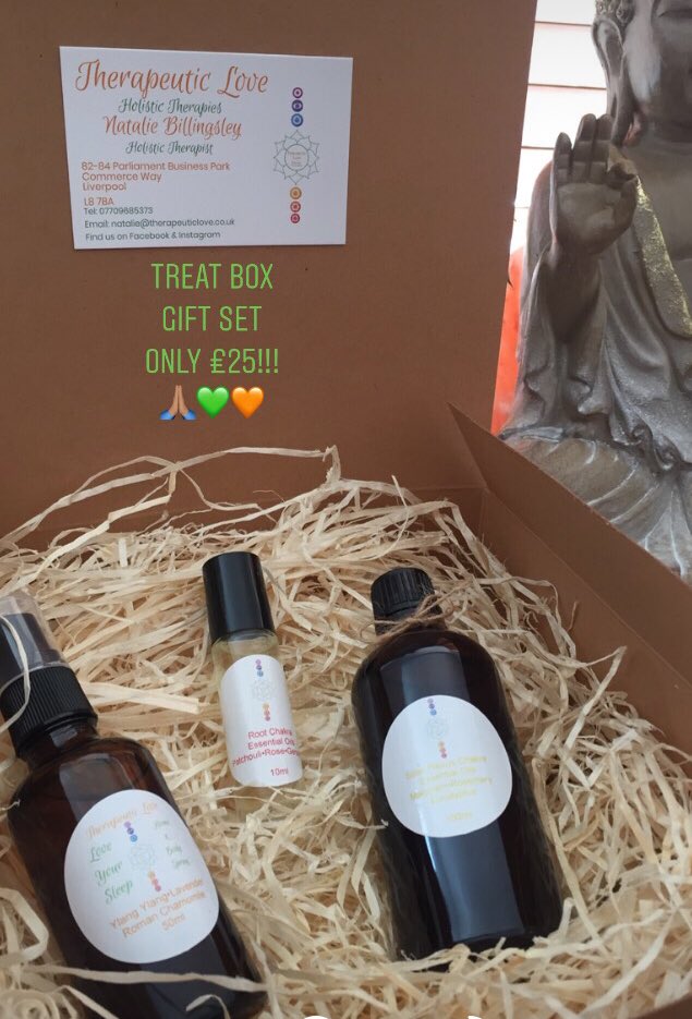 therapeuticluv's tweet photo. Treat yourself to this beautiful gift set containing;
1x 100ml Chakra Oil (choice of 7)
1x 10ml Chakra Oil Roller Bottle (choice of 7)
1x Love Your Sleep-Home &amp; Body Spray https://t.co/1U6O8vw4eP