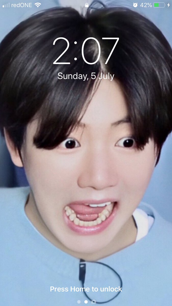 chenx21's tweet photo. The cutest wallpaper I even had💗🥺🐨 KIM JUNKYU❤️ https://t.co/r18nUxuRhX