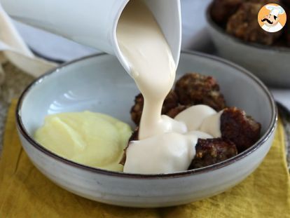 PetitChefPT's tweet photo. Molho BRANCO

Para carnes, peixes e frangos

Receita detalhada aqui: https://t.co/5DmuVwLjmR

#molhobranco #molhadinha #Sauce https://t.co/xxG3l2WGxH