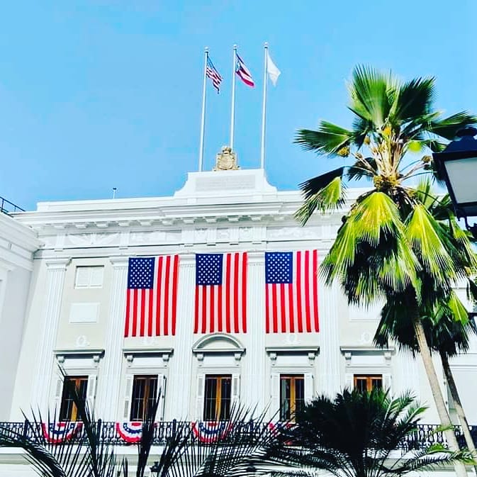 INTIMEPR's tweet photo. 🇺🇲QUE HERMOSAS ESAS BANDERAS AMERICANA EN EL PALACIO DE SANTA CATALINA DE MI BELLA ISLA, PUERTO RICO🇵🇷 #4Julio #independenceday2020 #EEUU #americanoticias #PuertoRico #Estado51 #Intimepr #Isladelencanto #COVID19 #BLACKPINK #SeVan #coronavirus #4thofJuly2020 #ItsOkayToNotBeOkay https://t.co/PI9t04mifn