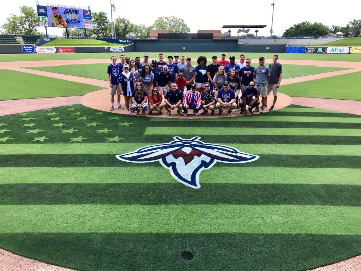 MiLB's tweet photo. Independence Day = Grounds crews flexing their muscles 💪

#MiLBFunOnThe4th https://t.co/R2WyEak67N