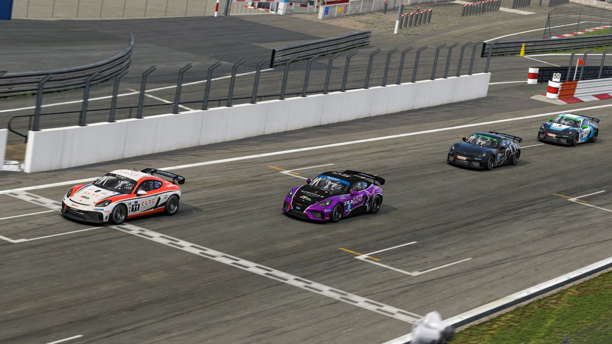 🏁Pole and a 2nd place finish!🥈Managed a decent lap to get pole, but Matti in the race put on a fight, and I made mistakes losing the flow and couldnt get away from him. Im happy with P2 and good points. 

#simracing #esportsfi 

📸 by <a href="/Kakkela/">Kakkela</a>