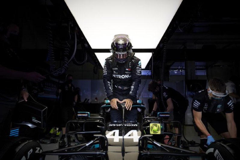 TelemetricoF1's tweet photo. Finalmente no habrรก acciones con @LewisHamilton fue investigado por violar bandera ๐ก y superar los lรญmites de la pista #AustrianGP #qualifying #Hamilton #NoFurther #F1 #Formula1 @F1 https://t.co/Nd6T6B0s9f