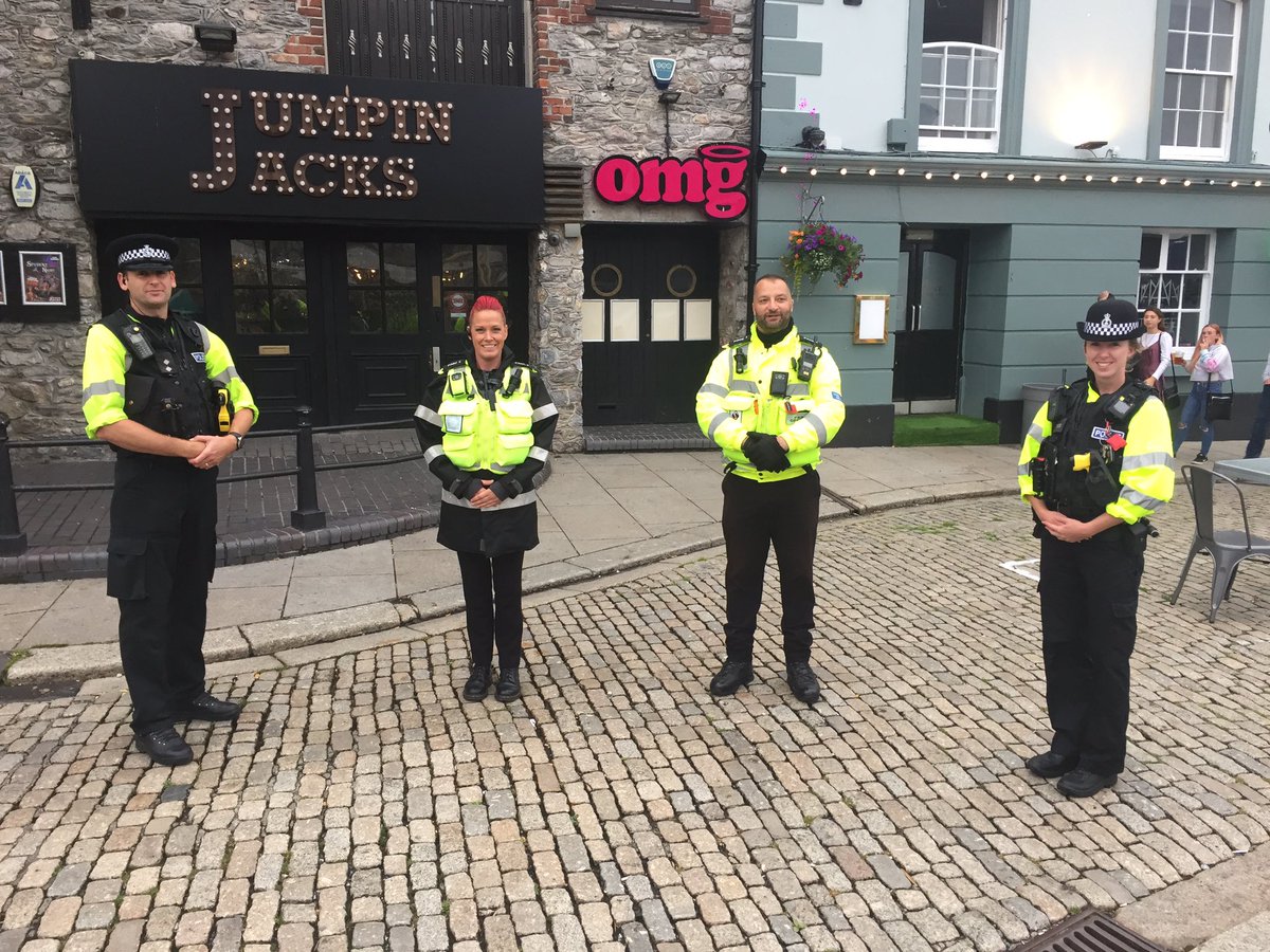 PARCPLYMOUTH's tweet photo. PARC Plymouth night team, assisting @DC_Police at the Barbican. Helping to Keep everyone safe this evening. 

@AlisonHernandez 
@PlymCityCentre 
@Official_SWBCC 
@CharlesCrossLPP 
@DC_PoliceCSAS 
@Plymouth_Live https://t.co/TanBdU6R11