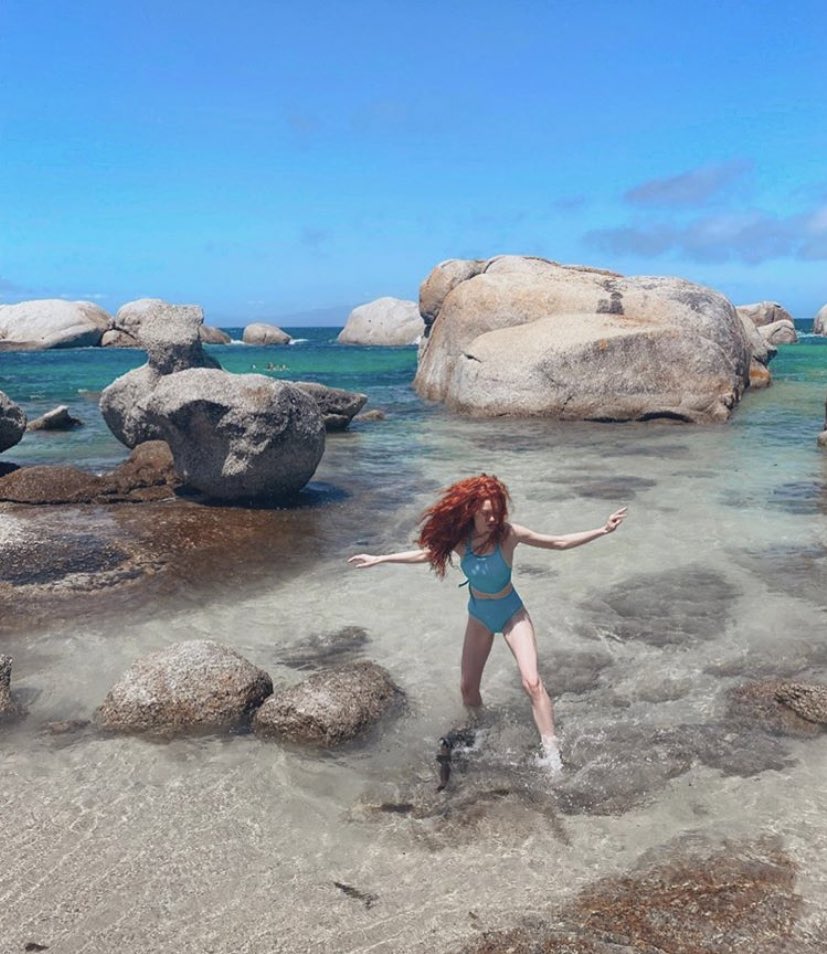 ━━━━━━«✿»━━━━━━
                            
              ❛ ˗ˏˋ 🌊 🌊  ́ ̖-❜

━━━━━━«✿»━━━━━━