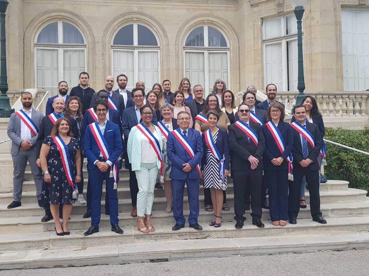 villedechoisy's tweet photo. La nouvelle majorité municipale après le conseil d'installation de ce matin https://t.co/znDgSly2mH